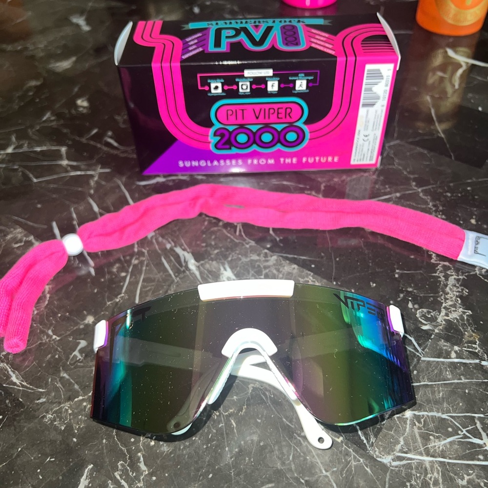 NEW Pit Viper 2000 Rainbow Mirrored Ski Sunglasses, Barbie & Ken sunglasses - Picture 3 of 16